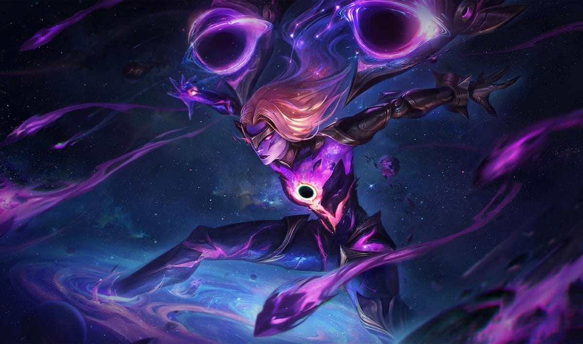 Dark Star Kai'Sa Dark Star Kai'Sa splash art